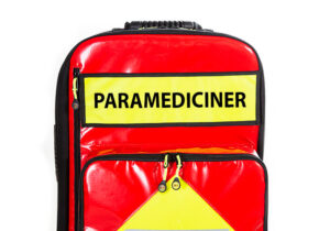 Bagetiket "Paramediciner" til førstehjælpstaske